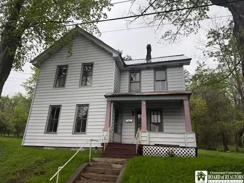 86 Eagle St, Jamestown, NY 14701