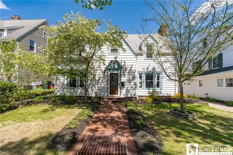43 Chestnut St, Jamestown, NY 14701
