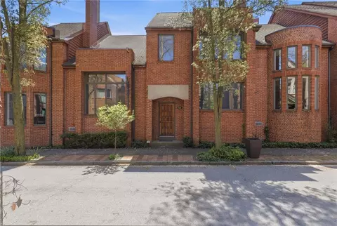 13 Selden St, Rochester, NY 14605