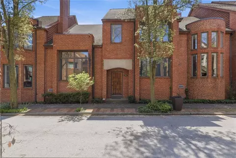13 Selden St, Rochester, NY 14605