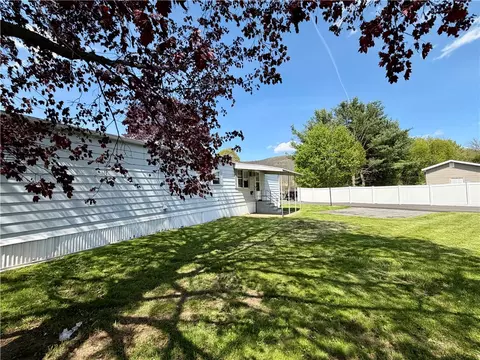 4 Evergreen St, Bath, NY 14810 photo 5