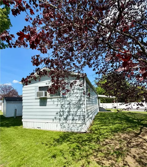4 Evergreen St, Bath, NY 14810 photo 4
