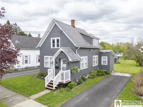 427 Bucknor St, Dunkirk, NY 14048