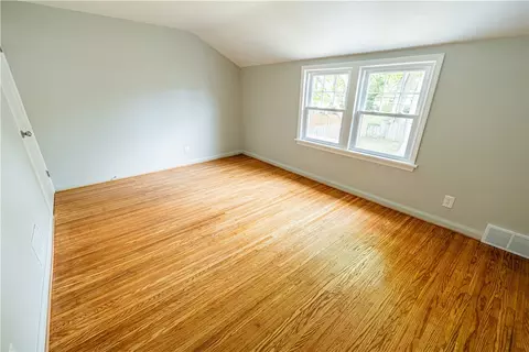 Bedroom - 100 Biltmore Dr, Irondequoit, NY 14617 photo 4 of 8