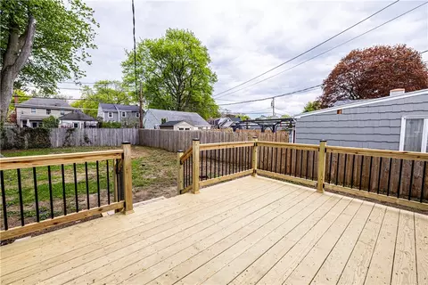 Exterior - 100 Biltmore Dr, Irondequoit, NY 14617 photo 4 of 8