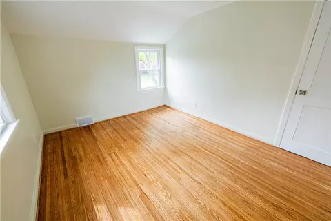 Bedroom - 100 Biltmore Dr, Irondequoit, NY 14617 photo 6 of 8