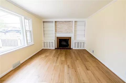 Living - 100 Biltmore Dr, Irondequoit, NY 14617 photo 4 of 5