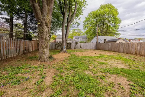 Exterior - 100 Biltmore Dr, Irondequoit, NY 14617 photo 6 of 8