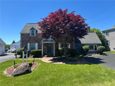 1181 Bay Rd, Webster, NY 14580