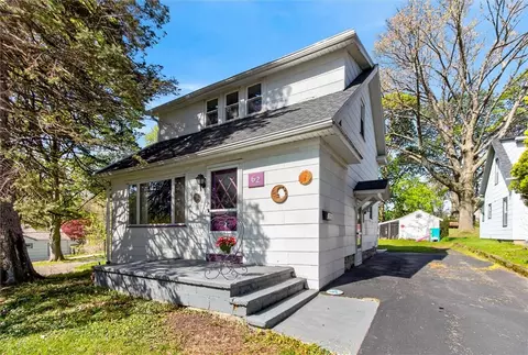 62 Clearview Rd, Greece, NY 14616