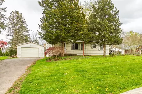 160 Watson Rd, Fairport, NY 14450