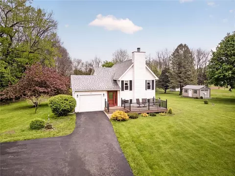 5271 Mount Morris Rd, Leicester, NY 14481