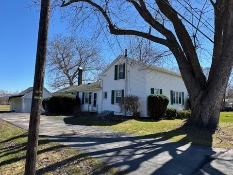 380 N Greece Rd, Hilton, NY 14468