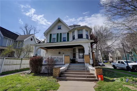 61 Cambridge St, Rochester, NY 14607