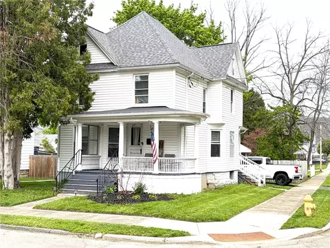 1050 Admiral Pl, Elmira, NY 14901