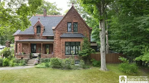 55 Lambert Ave, Pomfret, NY 14063