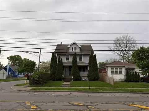 1661 Norton St, Rochester, NY 14609