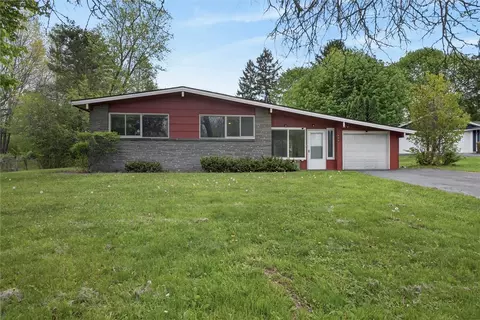 648 Pinnacle Rd, Pittsford, NY 14534