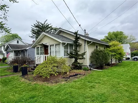 239 E Pulteney St, Corning, NY 14830