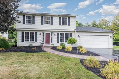 602 Kayleigh Dr, Webster, NY 14580
