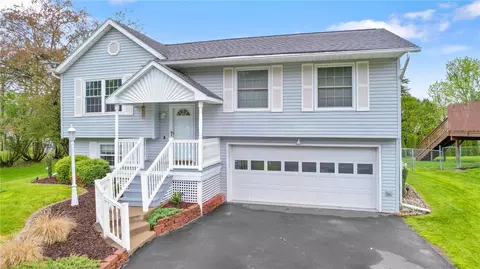12 Dogwood Ln, Erwin, NY 14870