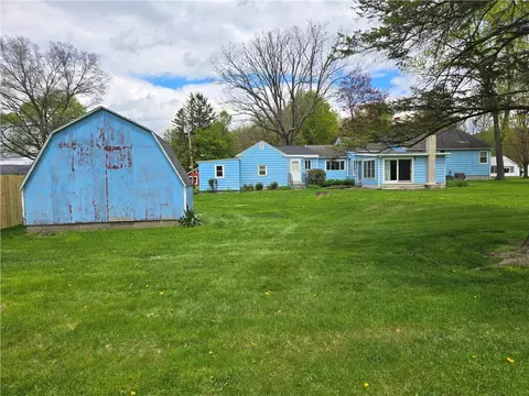 Exterior - 426 E Washington St, Bath, NY 14810 photo 6 of 8