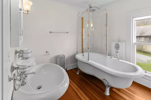 Bath - 195 Oscar Dougherty Rd, Roxbury, NY 12459 photo 4 of 4