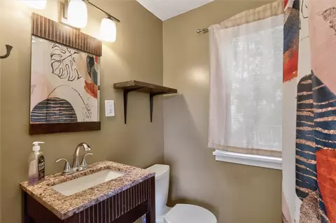 Bath - 464 Harwick Rd, Irondequoit, NY 14609 photo 2 of 4