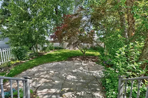 Exterior - 464 Harwick Rd, Irondequoit, NY 14609 photo 5 of 10