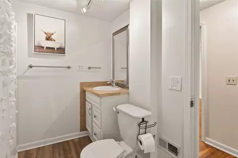 Bath - 464 Harwick Rd, Irondequoit, NY 14609 photo 3 of 4