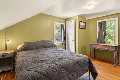 Bedroom - 464 Harwick Rd, Irondequoit, NY 14609 photo 2 of 6