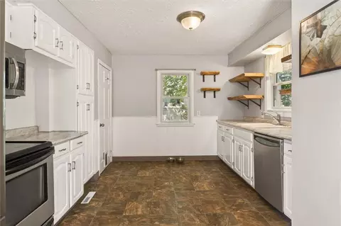 Kitchen - 464 Harwick Rd, Irondequoit, NY 14609 photo 1 of 4