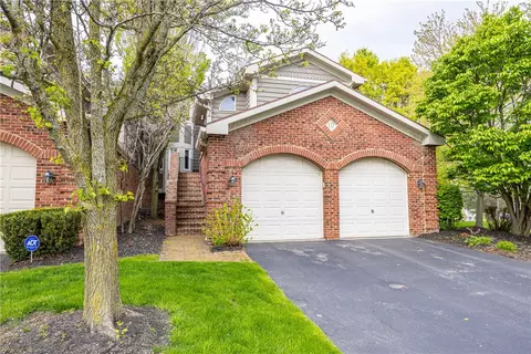 10 Mountain Ash Trl, Webster, NY 14580