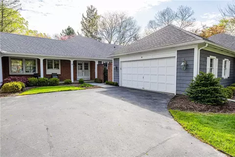 31 Tobey Woods, Pittsford, NY 14534