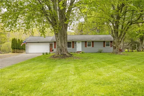 2399 State Route 21, Palmyra, NY 14522