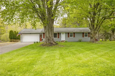 2399 State Route 21, Palmyra, NY 14522