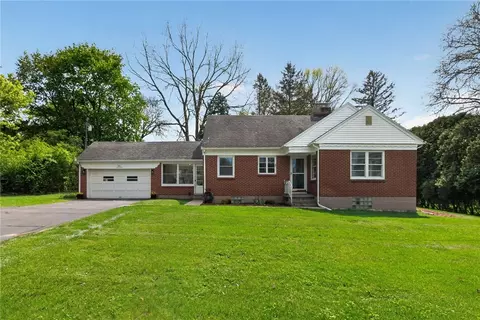 2539 Browncroft Blvd, Rochester, NY 14625