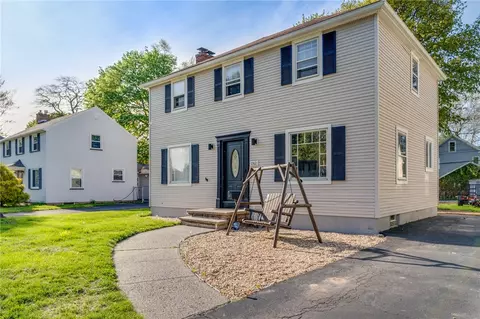 282 Brandon Rd, Irondequoit, NY 14622