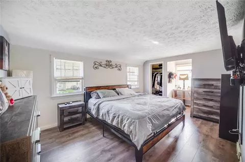 Bedroom - 282 Brandon Rd, Irondequoit, NY 14622 photo 1 of 2