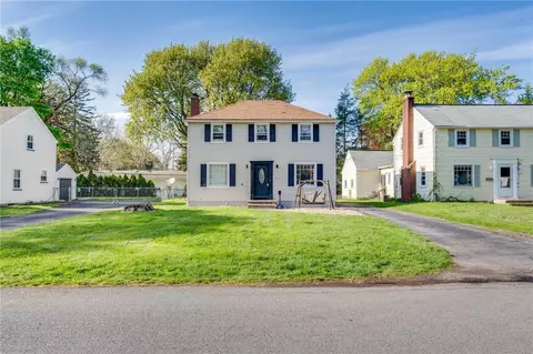 Exterior - 282 Brandon Rd, Irondequoit, NY 14622 photo 5 of 7