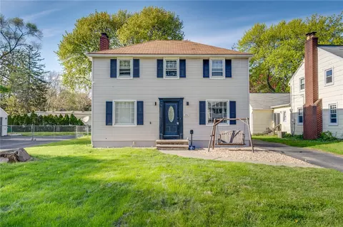 Exterior - 282 Brandon Rd, Irondequoit, NY 14622 photo 3 of 7