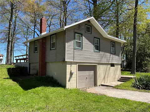 13333 Winding Rd, Carlton, NY 14571