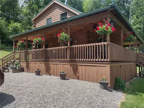 621 Junction Rd, Bainbridge, NY 13733