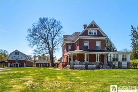 5031 W Lake Rd, Mayville, NY 14757