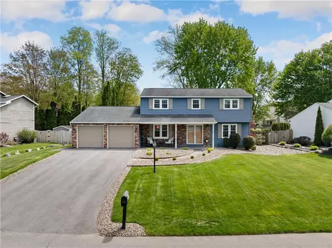 7984 Nutmeg Ln, Liverpool, NY 13090