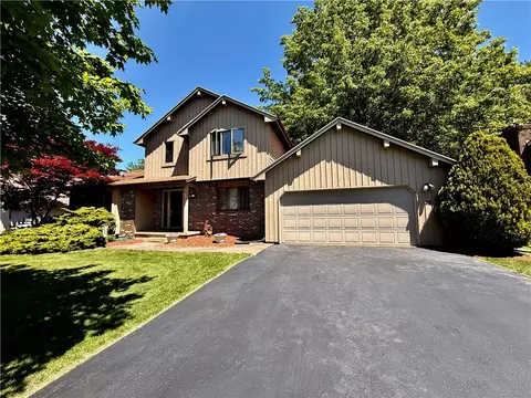 28 W Forest Dr, Chili, NY 14624