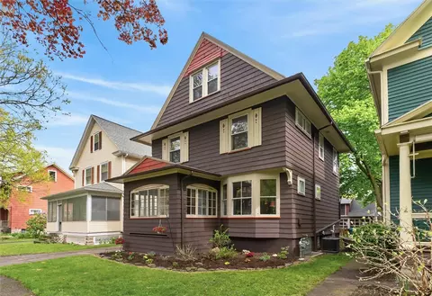 42 Washburn Park, Rochester, NY 14620