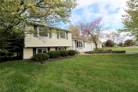 11 Glenside Way, Greece, NY 14612