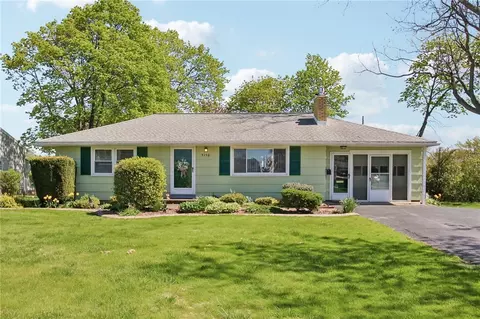 5150 Dewey Ave, Greece, NY 14612