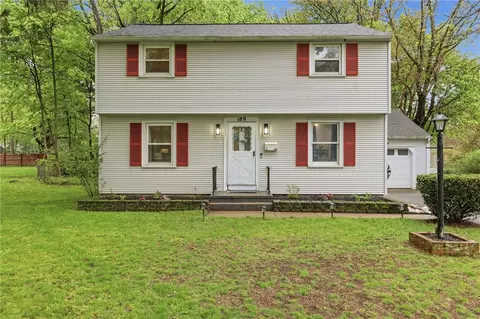 189 Walzford Rd, Irondequoit, NY 14622